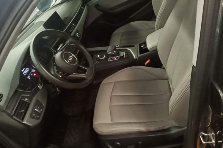 Used Audi A4L 2019 40 TFSI Ambition Version China V Left Front Seat