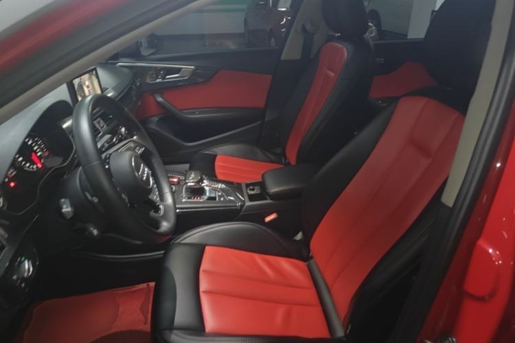 Used Audi A4L 2019 40 TFSI Ambition China VI Left Front Seat