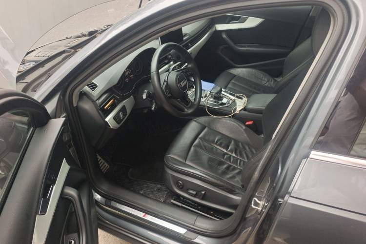 Used Audi A4L 2019 40 TFSI Fashion Version China V Left Front Seat