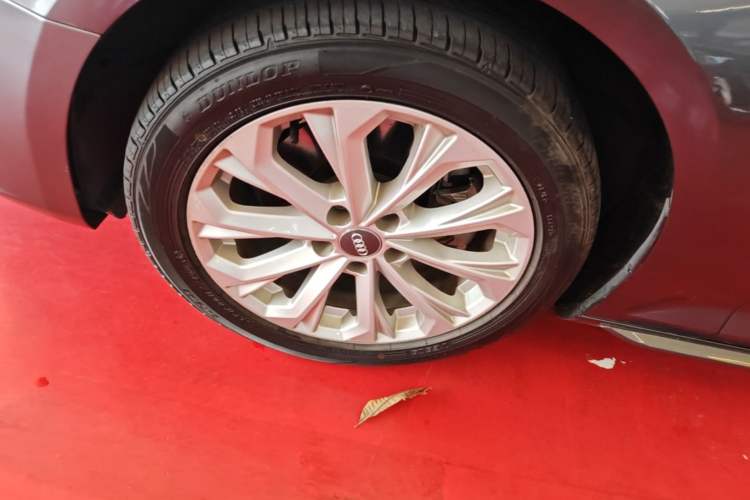 Used Audi A4L 2019 40 TFSI Ambition China VI Left Front Wheel Hub