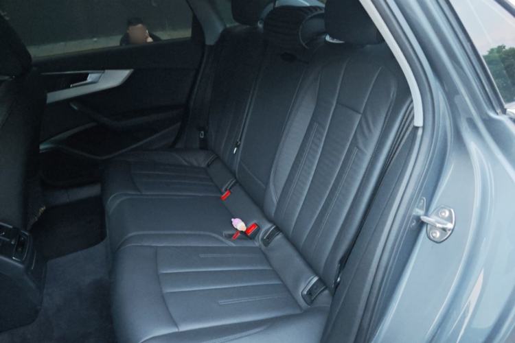 Used Audi A4L 2019 40 TFSI Fashion Version China V Left Rear Seat