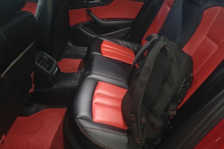 Used Audi A4L 2019 40 TFSI Ambition China VI Left Rear Seat