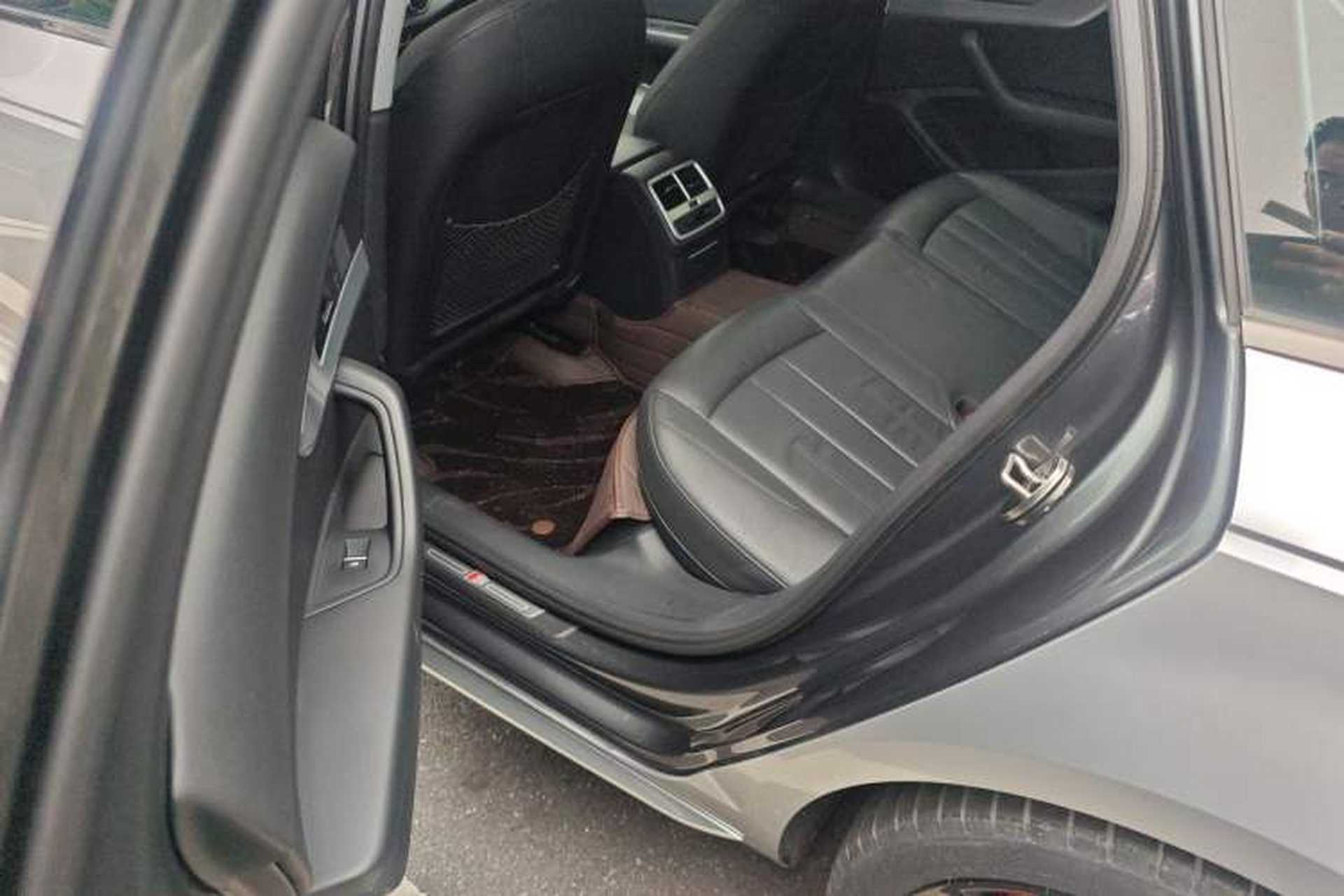 Used Audi A4L 2019 40 TFSI Fashion Edition China VI Emission Standard Left Rear Seat