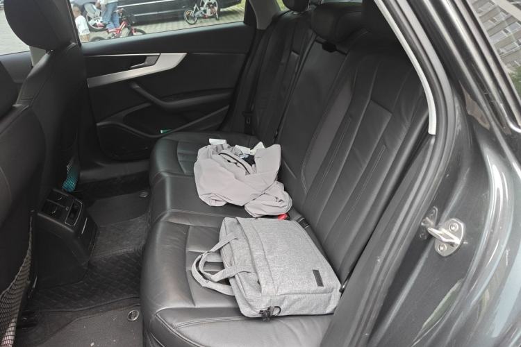 Used Audi A4L 2019 45 TFSI quattro Individual Sport Edition China VI Left Rear Seat