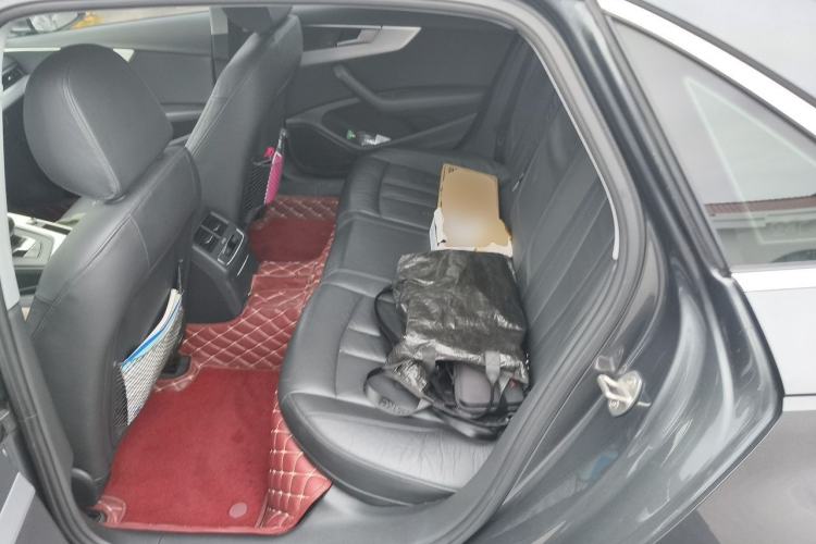 Used Audi A4L 2019 40 TFSI Fashion Edition China VI Emission Standard Left Rear Seat