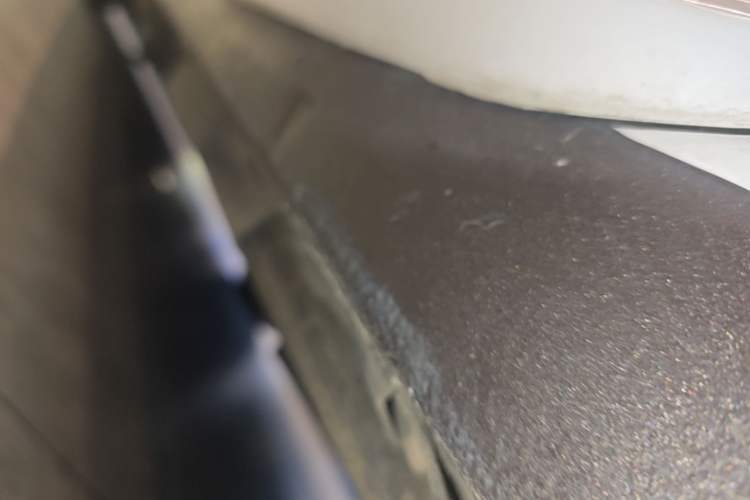 Used Audi A4L 2019 40 TFSI Fashion Edition China VI Emission Standard Left Side Sill