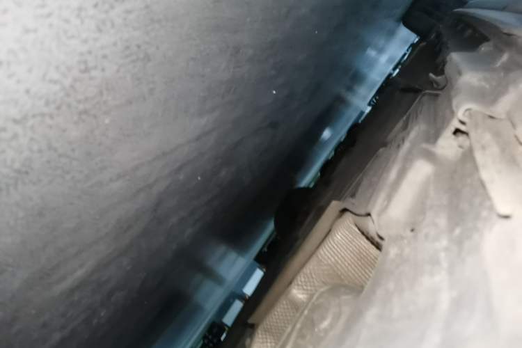 Used Audi A4L 2019 40 TFSI Fashion Edition China VI Emission Standard Left Side Sill