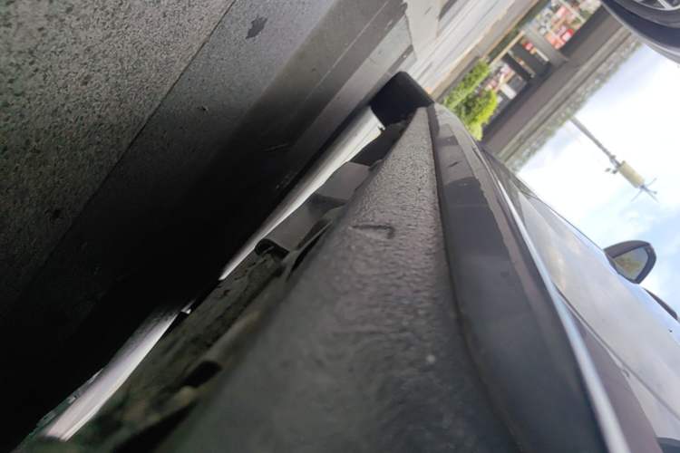 Used Audi A4L 2019 40 TFSI Fashion Edition China VI Emission Standard Left Side Sill