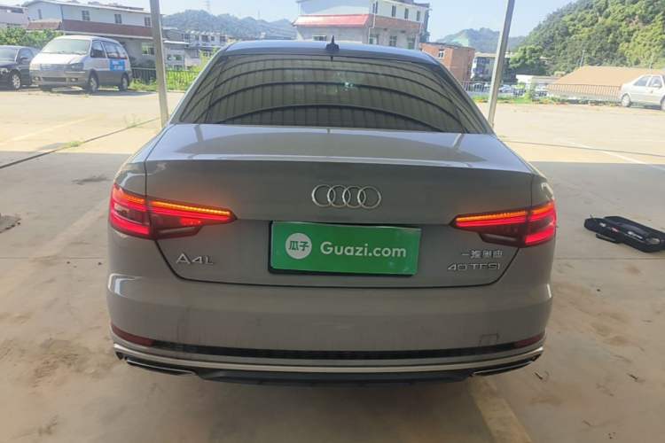Used Audi A4L 2019 40 TFSI Fashion Edition China VI Emission Standard Rear