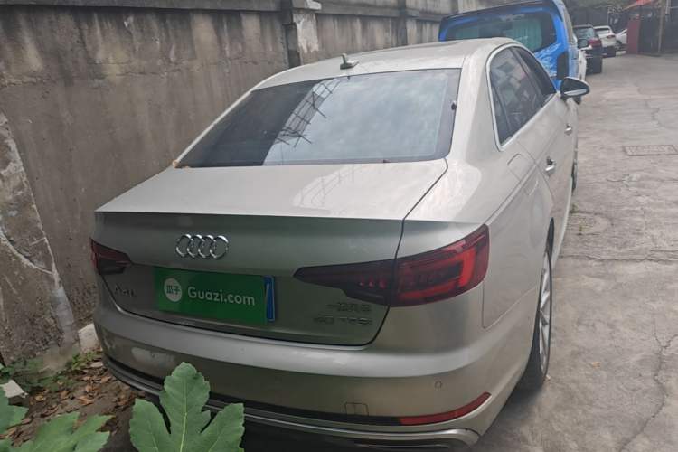 Used Audi A4L 2019 40 TFSI Fashion Edition China VI Emission Standard Rear
