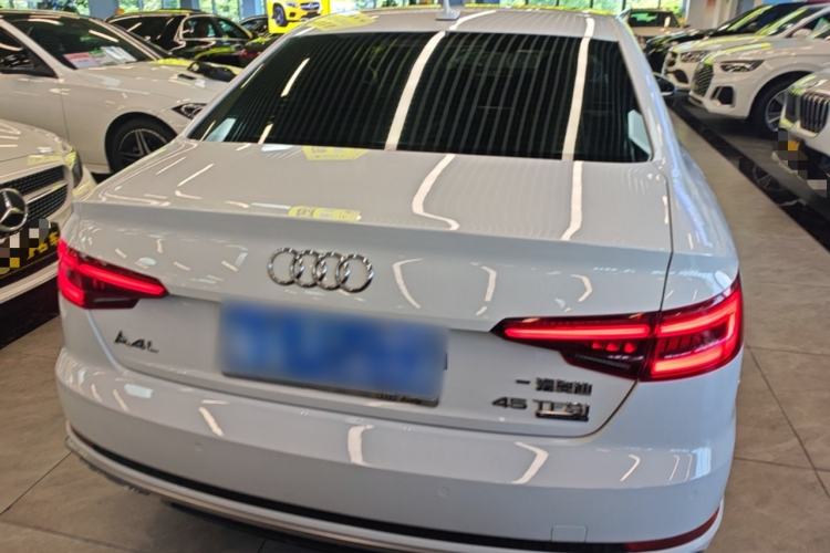 Used Audi A4L 2019 40 TFSI Fashion Edition China VI Emission Standard Rear
