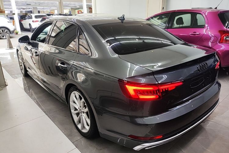 Used Audi A4L 2019 40 TFSI Fashion Edition China VI Emission Standard Rear Left 45 Deg