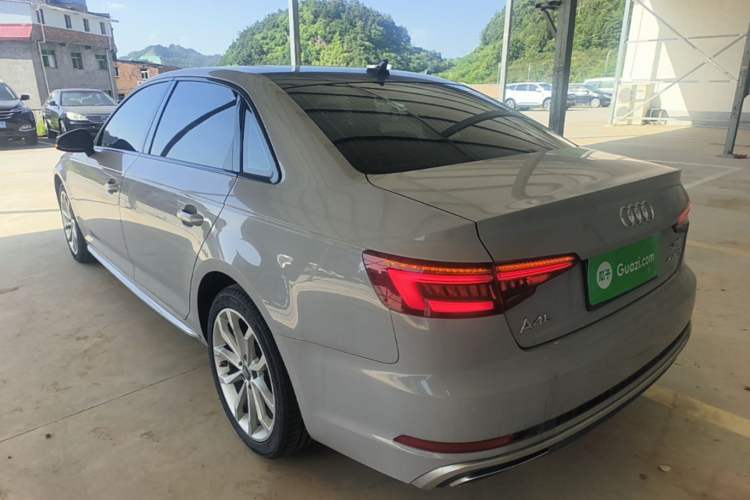 Used Audi A4L 2019 40 TFSI Fashion Edition China VI Emission Standard Rear Left 45 Deg