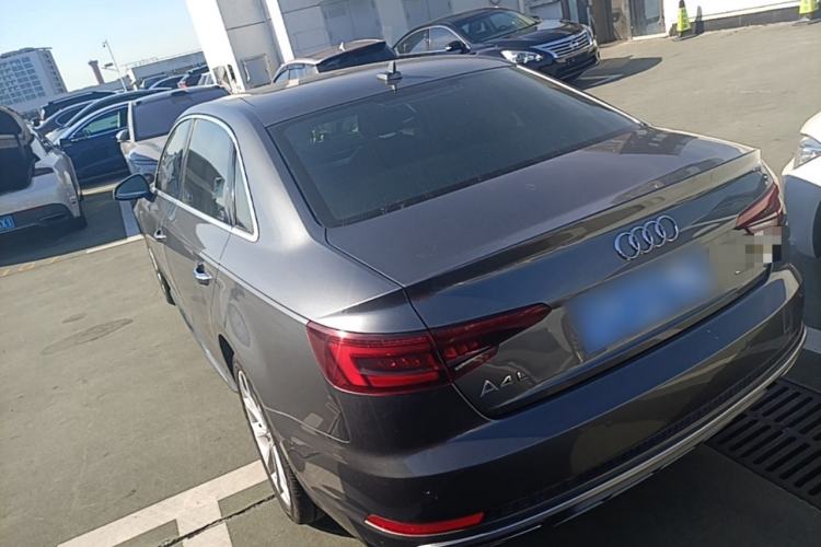 Used Audi A4L 2019 40 TFSI Fashion Edition China VI Emission Standard Rear Left 45 Deg