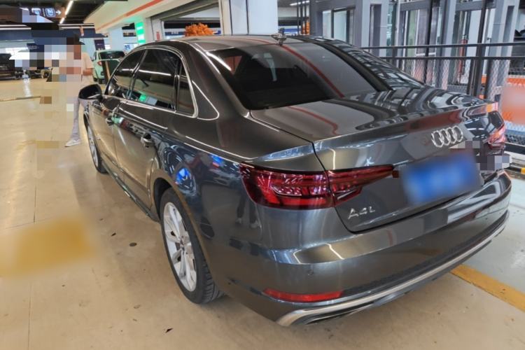 Used Audi A4L 2019 40 TFSI Fashion Edition China VI Emission Standard Rear Left 45 Deg