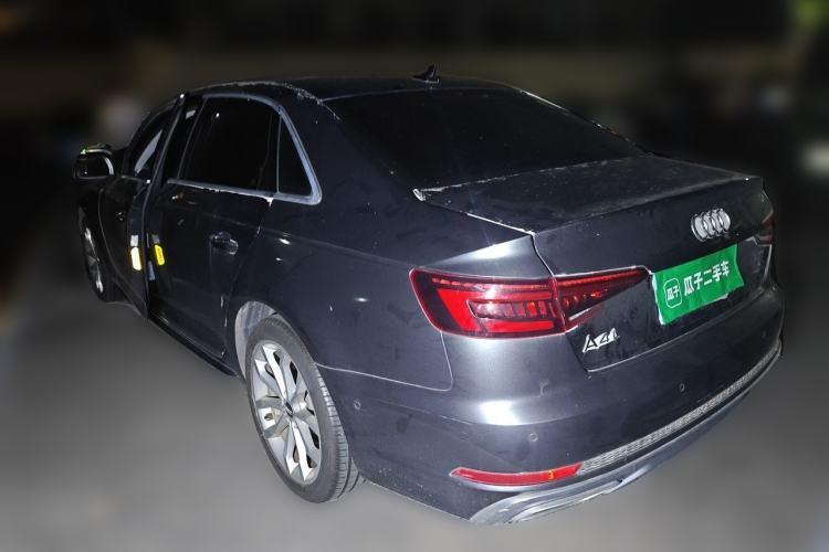Used Audi A4L 2019 40 TFSI Fashion Edition China VI Emission Standard Rear Left 45 Deg