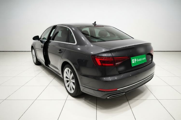 Used Audi A4L 2019 40 TFSI Fashion Edition China VI Emission Standard Rear Left 45 Deg