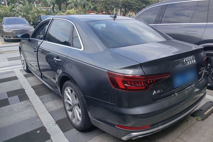 Used Audi A4L 2019 40 TFSI Fashion Edition China VI Emission Standard Rear Left 45 Deg