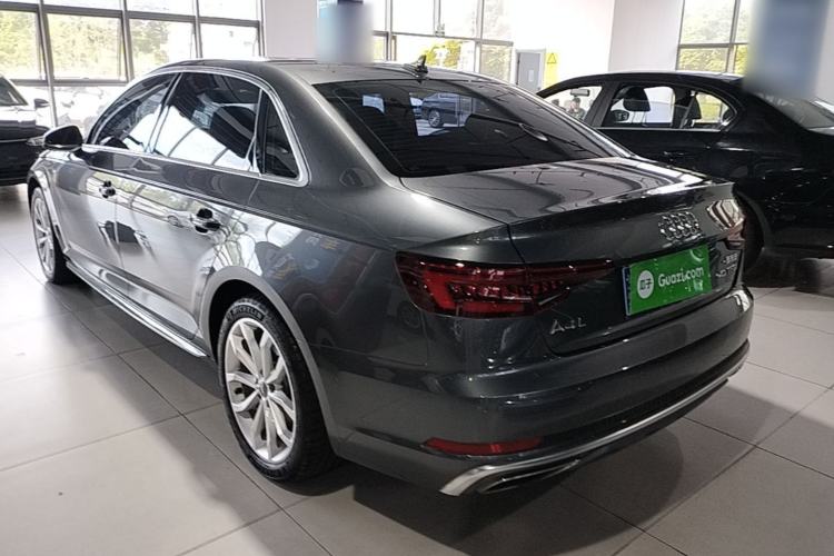 Used Audi A4L 2019 40 TFSI Fashion Edition China VI Emission Standard Rear Left 45 Deg