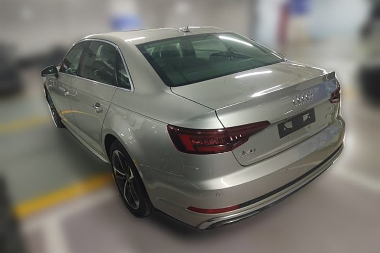 Used Audi A4L 2019 40 TFSI Fashion Edition China VI Emission Standard Rear Left 45 Deg
