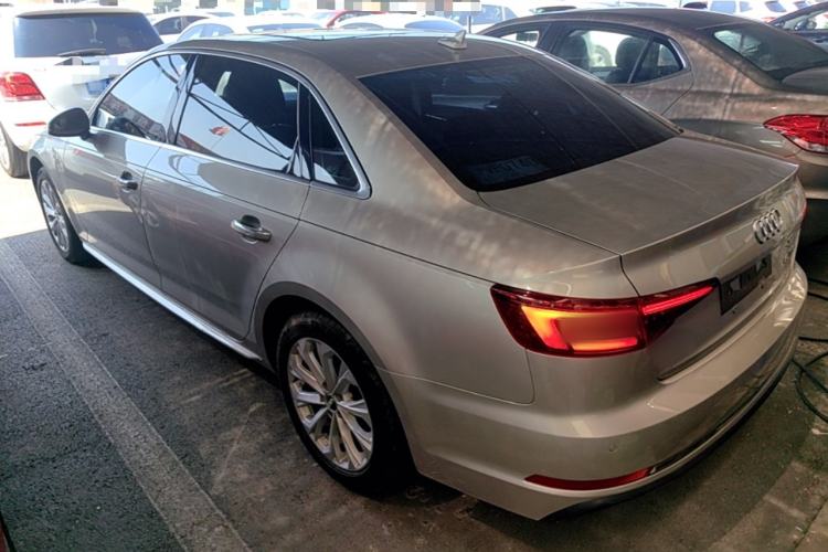 Used Audi A4L 2019 40 TFSI Ambition China VI Rear Left 45 Deg