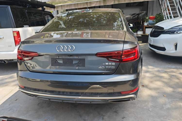 Used Audi A4L 2019 40 TFSI Fashion Edition China VI Emission Standard Rear