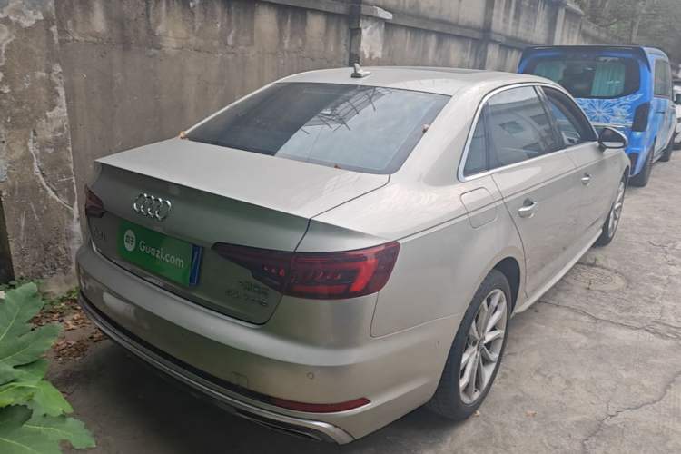 Used Audi A4L 2019 40 TFSI Fashion Edition China VI Emission Standard Rear Right 45 Deg