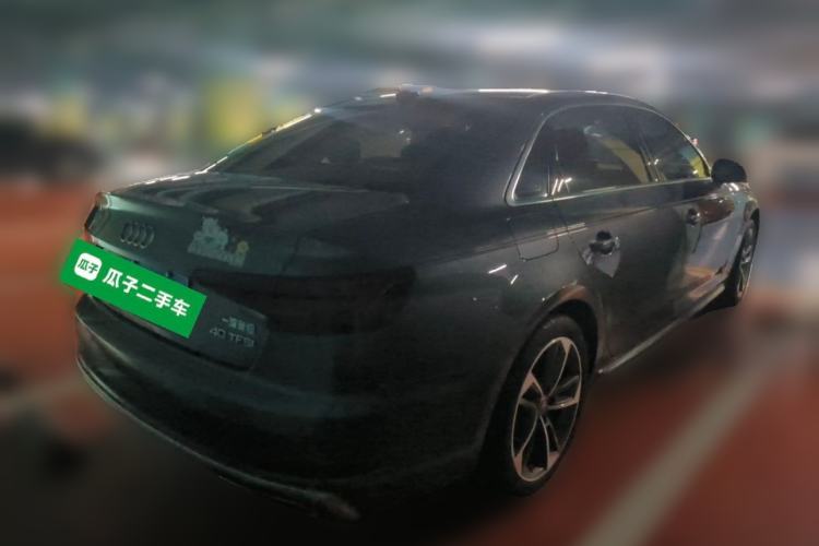 Used Audi A4L 2019 40 TFSI Fashion Edition China VI Emission Standard Rear Right 45 Deg