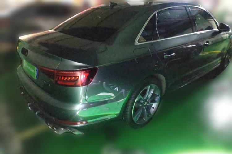 Used Audi A4L 2019 40 TFSI Fashion Edition China VI Emission Standard Rear Right 45 Deg