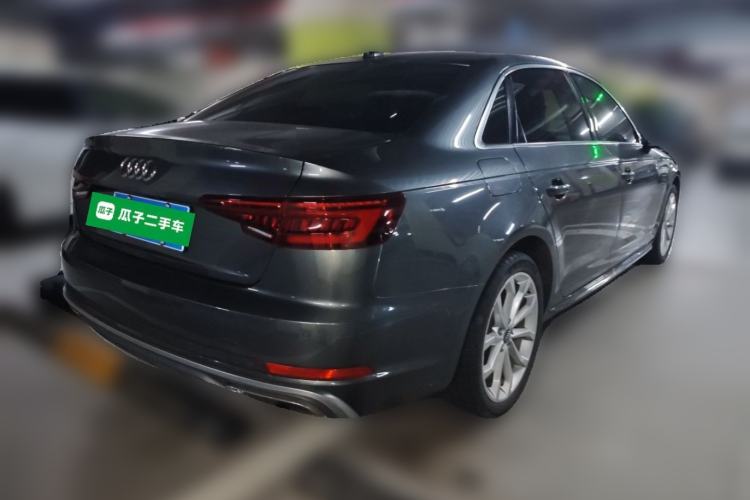 Used Audi A4L 2019 40 TFSI Fashion Edition China VI Emission Standard Rear Right 45 Deg
