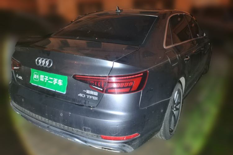 Used Audi A4L 2019 40 TFSI Fashion Edition China VI Emission Standard Rear Right 45 Deg