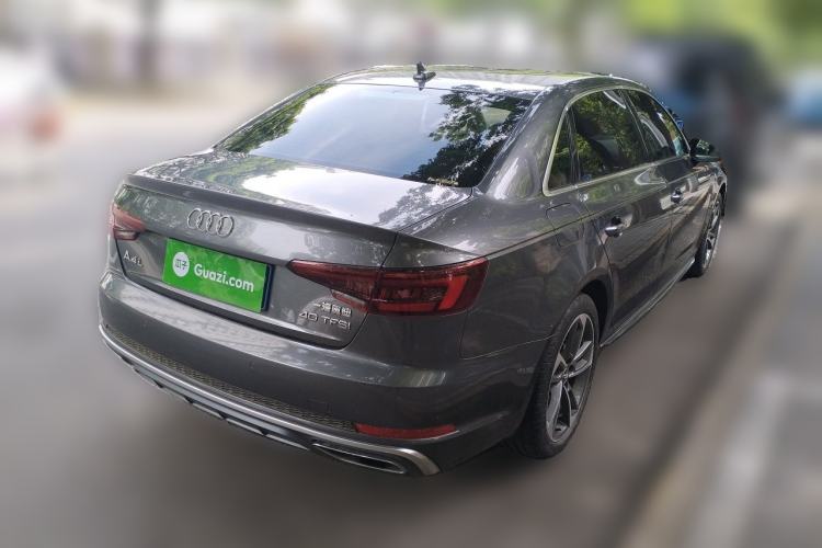 Used Audi A4L 2019 40 TFSI Fashion Edition China VI Emission Standard Rear Right 45 Deg
