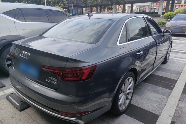 Used Audi A4L 2019 40 TFSI Fashion Edition China VI Emission Standard Rear Right 45 Deg