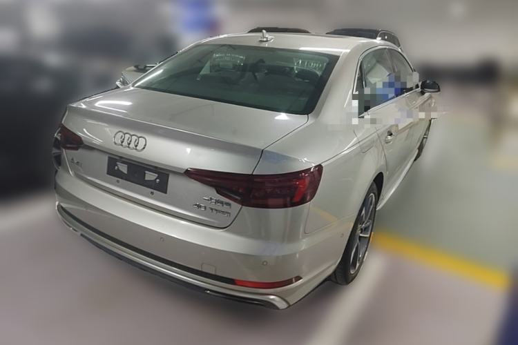 Used Audi A4L 2019 40 TFSI Fashion Edition China VI Emission Standard Rear Right 45 Deg