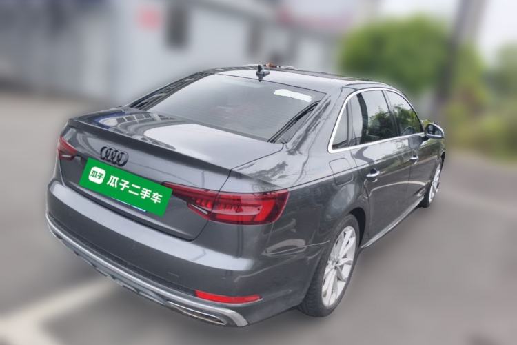 Used Audi A4L 2019 40 TFSI Fashion Edition China VI Emission Standard Rear Right 45 Deg
