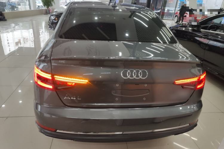 Used Audi A4L 2019 40 TFSI Ambition China VI Rear