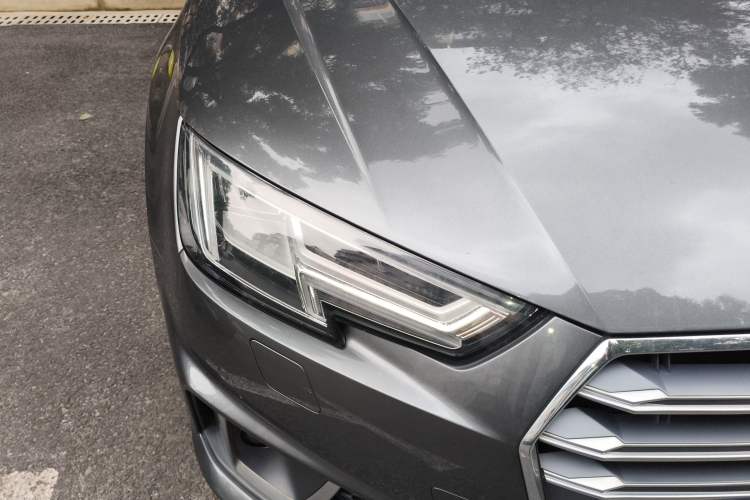 Used Audi A4L 2019 40 TFSI Fashion Edition China VI Emission Standard Right Front Headlight