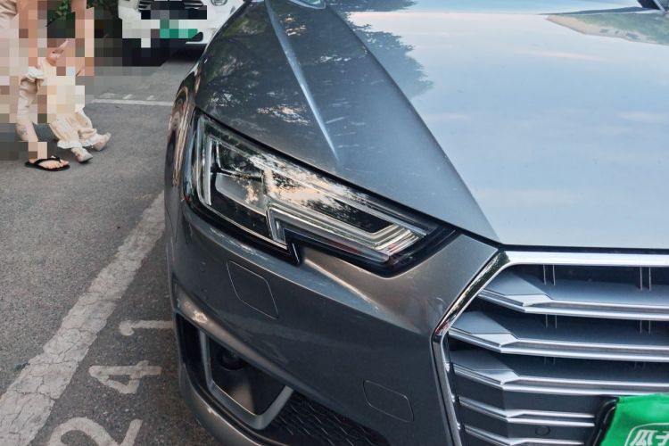 Used Audi A4L 2019 40 TFSI Fashion Version China V Right Front Headlight