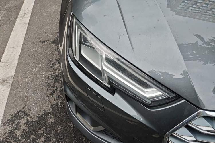 Used Audi A4L 2019 40 TFSI Fashion Edition China VI Emission Standard Right Front Headlight