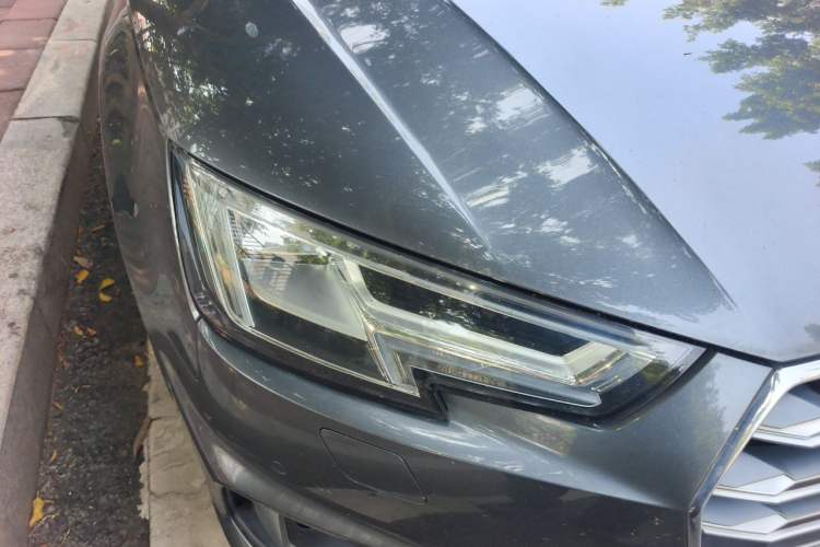 Used Audi A4L 2019 40 TFSI Fashion Version China V Right Front Headlight