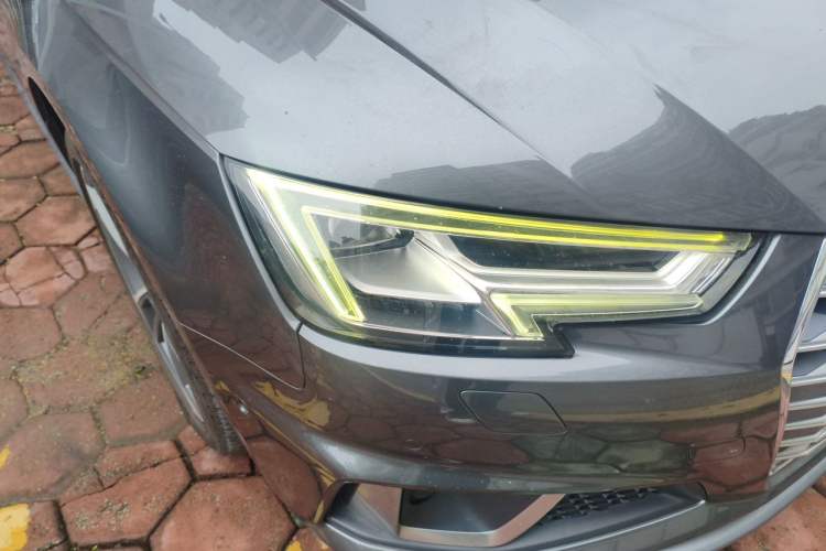 Used Audi A4L 2019 40 TFSI Fashion Edition China VI Emission Standard Right Front Headlight