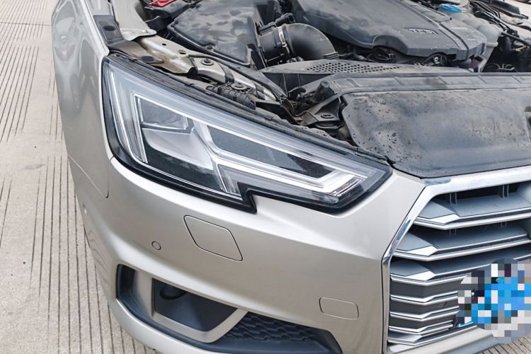 Used Audi A4L 2019 40 TFSI Fashion Version China V Right Front Headlight