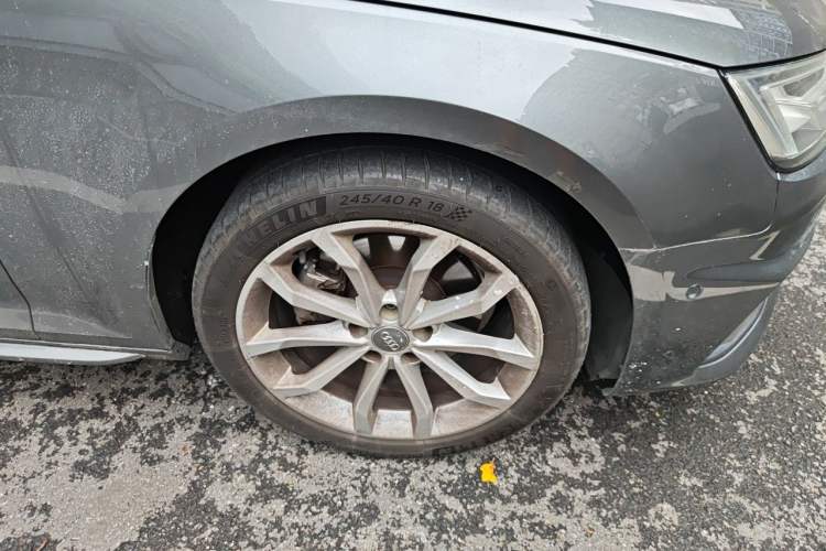 Used Audi A4L 2019 40 TFSI Fashion Edition China VI Emission Standard Right Front Wheel Hub