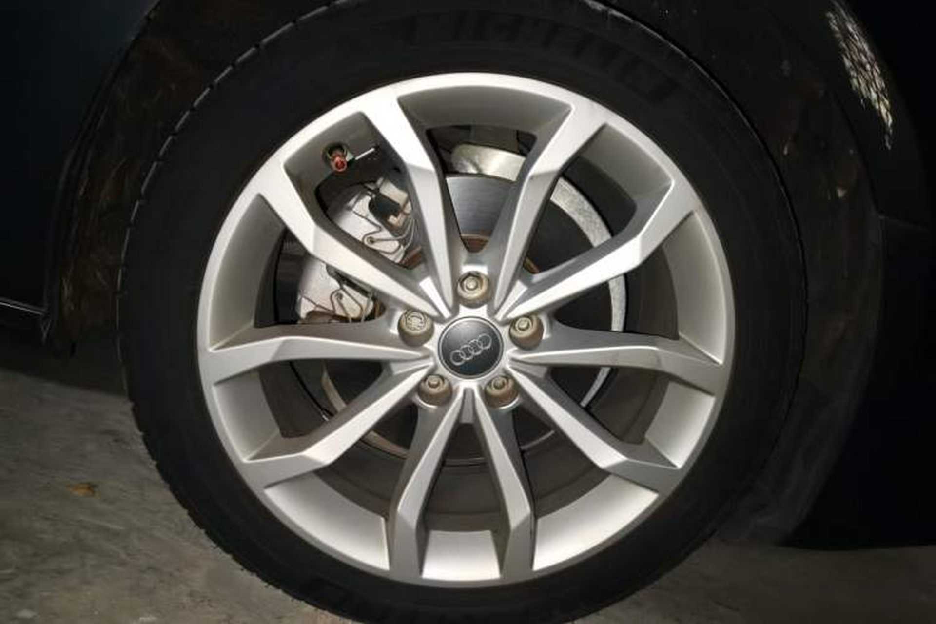 Used Audi A4L 2019 40 TFSI Fashion Version China V Right Front Wheel Hub