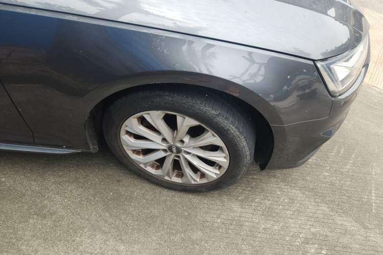 Used Audi A4L 2019 40 TFSI Ambition China VI Right Front Wheel Hub