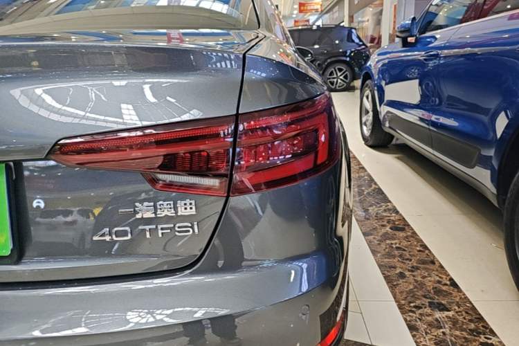 Used Audi A4L 2019 40 TFSI Fashion Edition China VI Emission Standard Right Rear Taillight