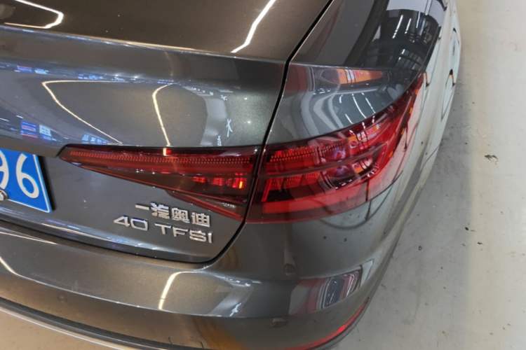 Used Audi A4L 2019 40 TFSI Fashion Edition China VI Emission Standard Right Rear Taillight