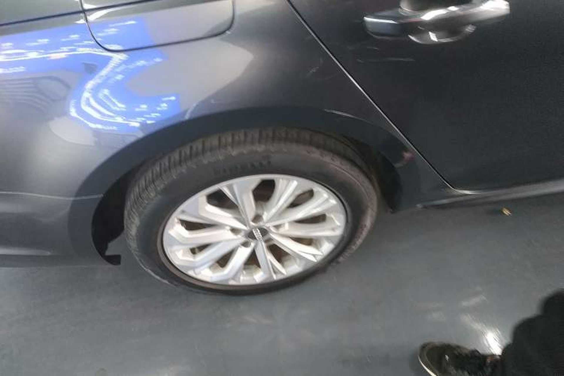 Used Audi A4L 2019 40 TFSI Ambition China VI Right Rear Wheel Hub