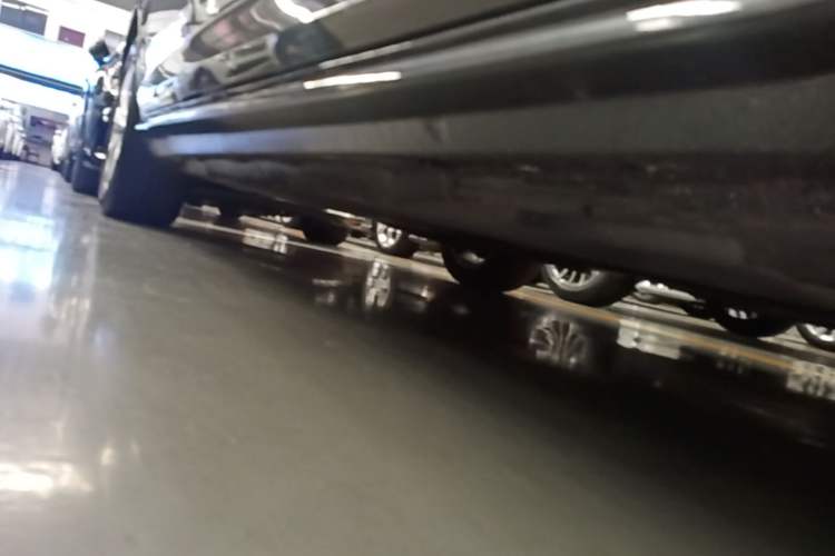 Used Audi A4L 2019 40 TFSI Ambition Version China V Right Side Sill