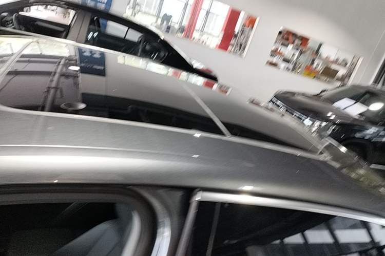 Used Audi A4L 2019 40 TFSI Fashion Edition China VI Emission Standard Roof